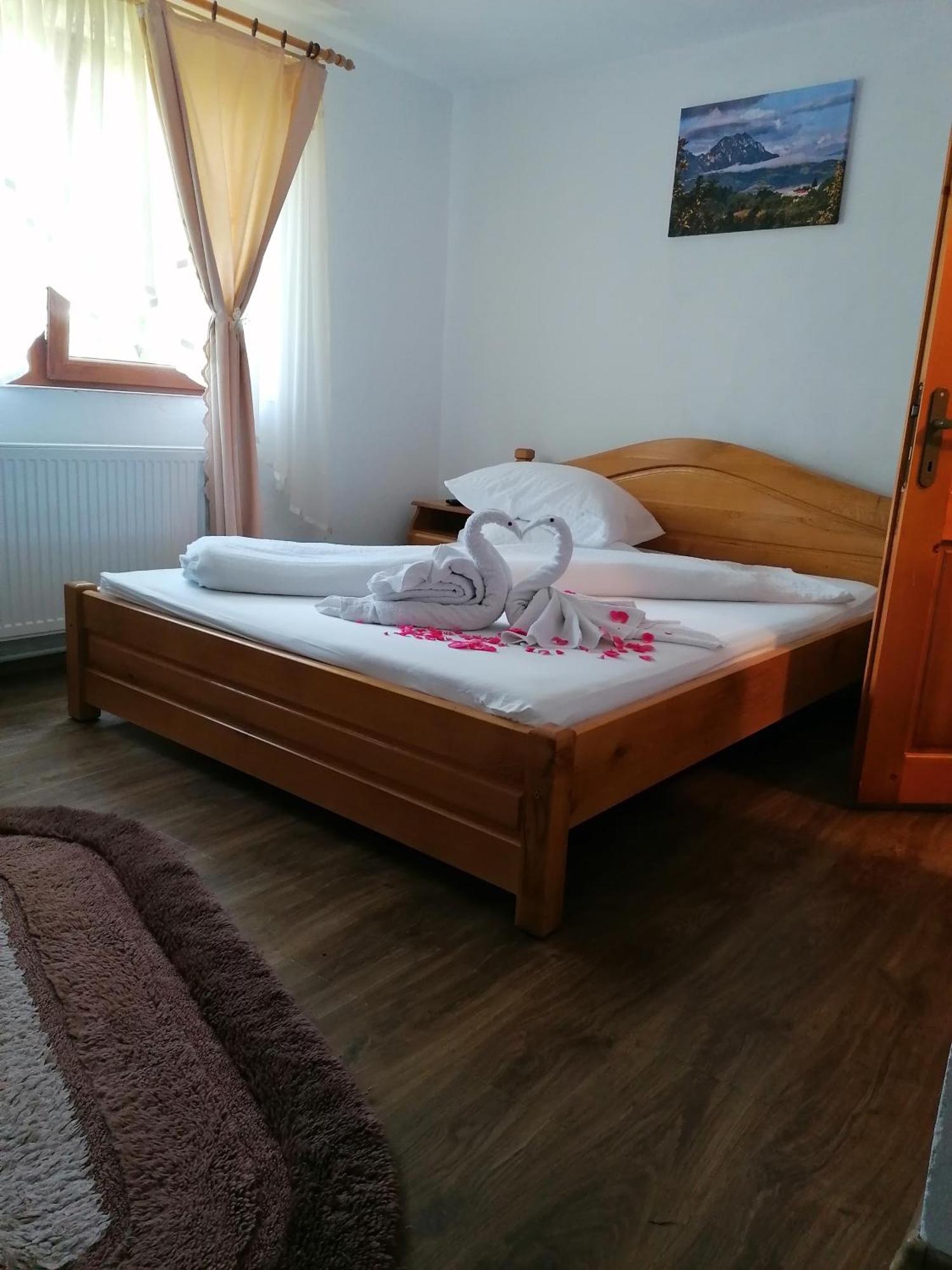 Casa Cristalul Muntilor Ξενοδοχείο Poiana Mărului Δωμάτιο φωτογραφία